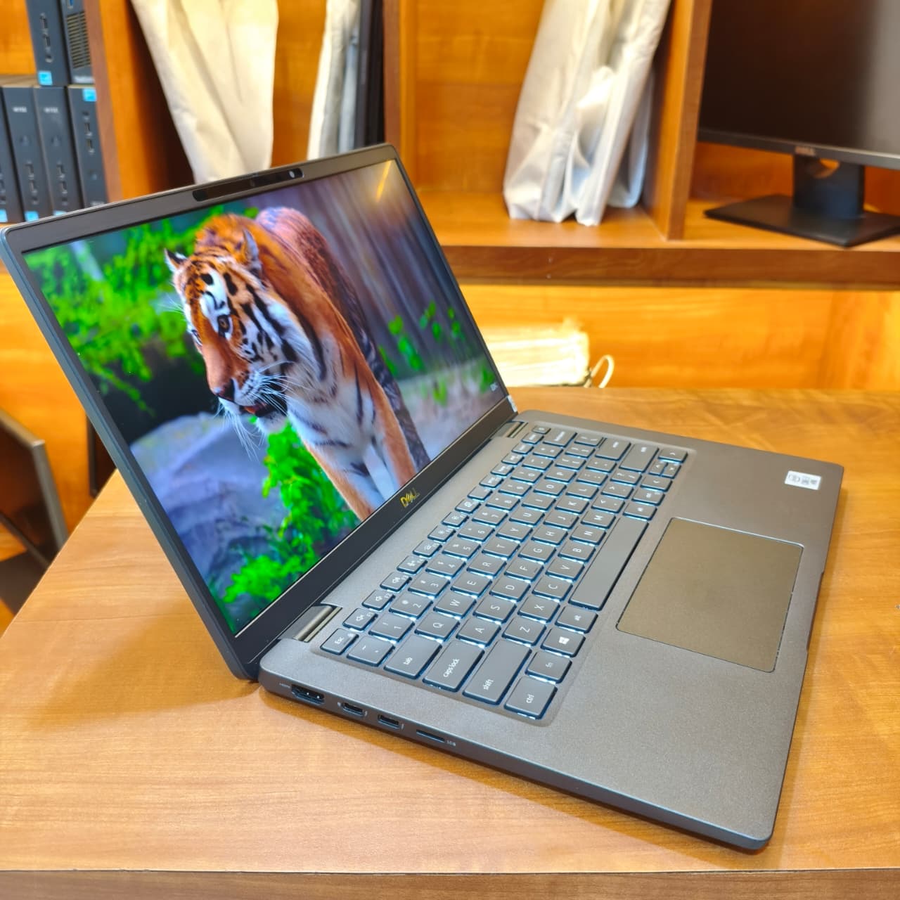 Dell Latitude 5410 रिफर्बिश्ड लॅपटॉप फोटो 4
