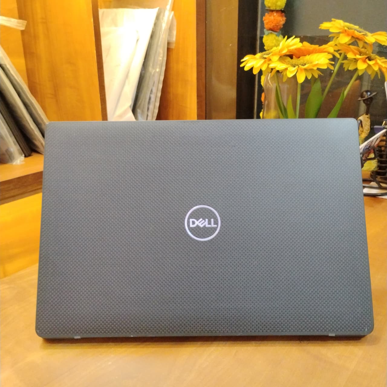 Dell Latitude 7400 रिफर्बिश्ड लॅपटॉप फोटो 8
