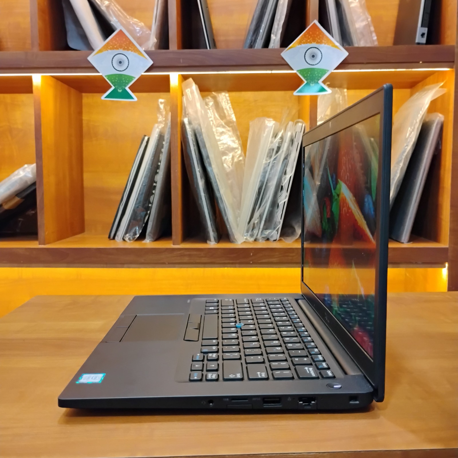 Dell Latitude 7480 — फोटो 1